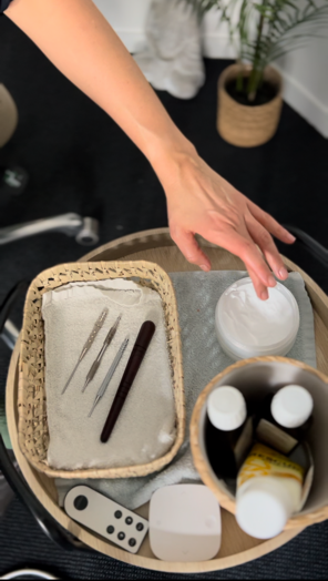 Outils et produits utilisés lors d’une séance de réflexologie plantaire à Asnières-sur-Seine.